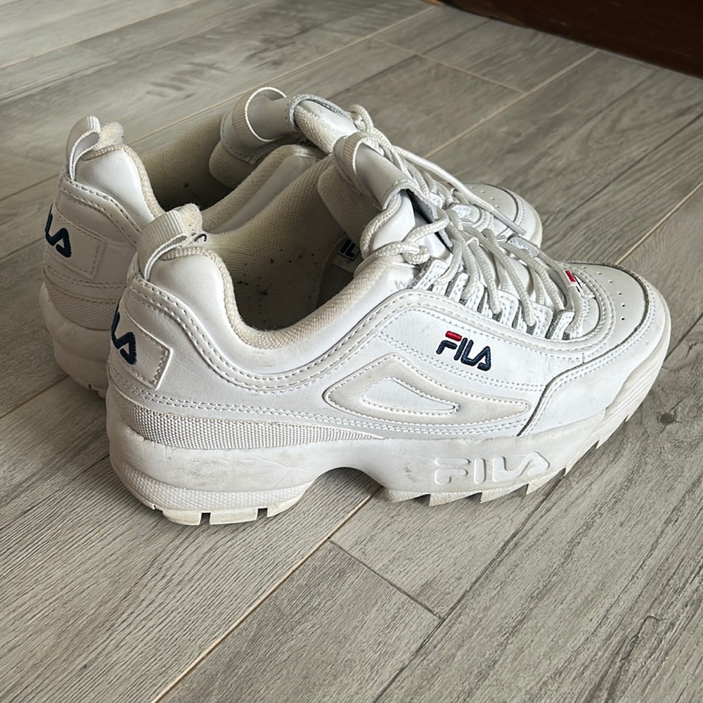 Fila tennis shoes